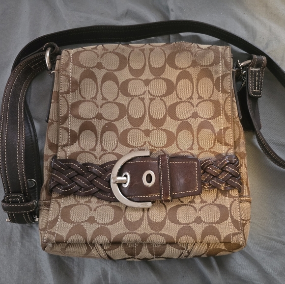 Rare Vintage Well-Loved Coach Monogram Crossbody – Spacious & Stylish - Picture 1 of 9
